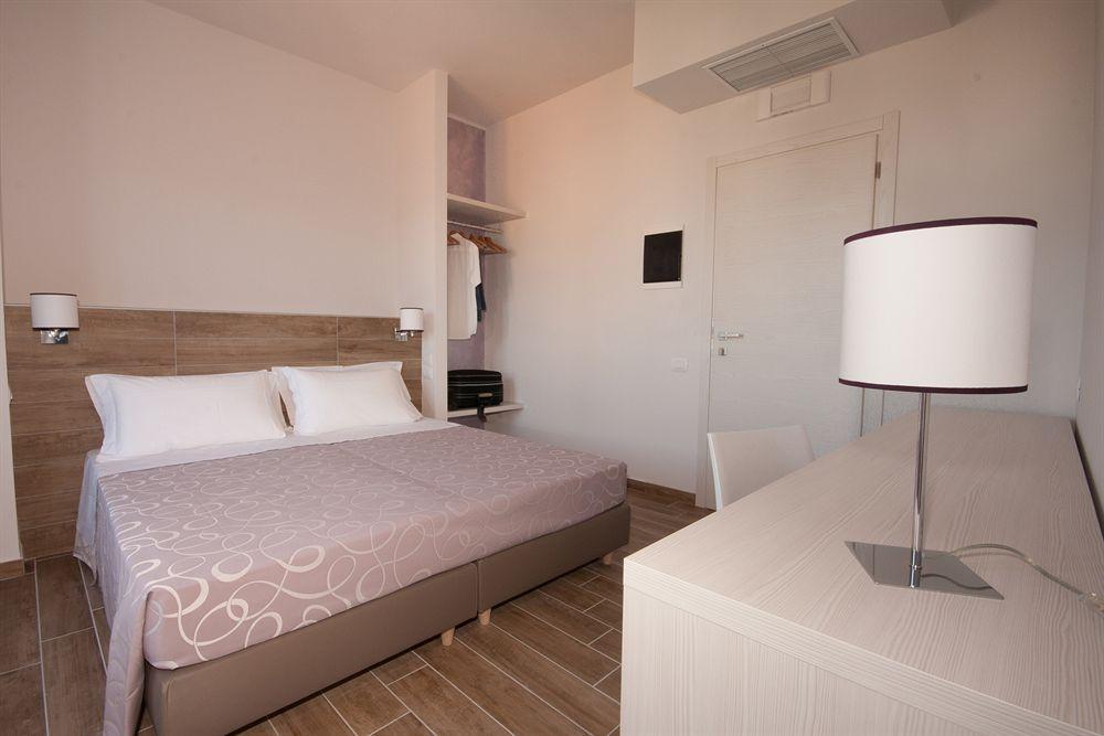 Hotel La Pineta Follonica Esterno foto