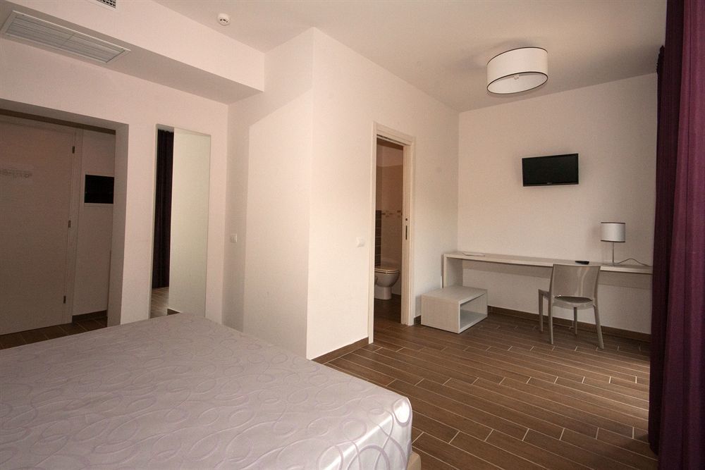 Hotel La Pineta Follonica Esterno foto