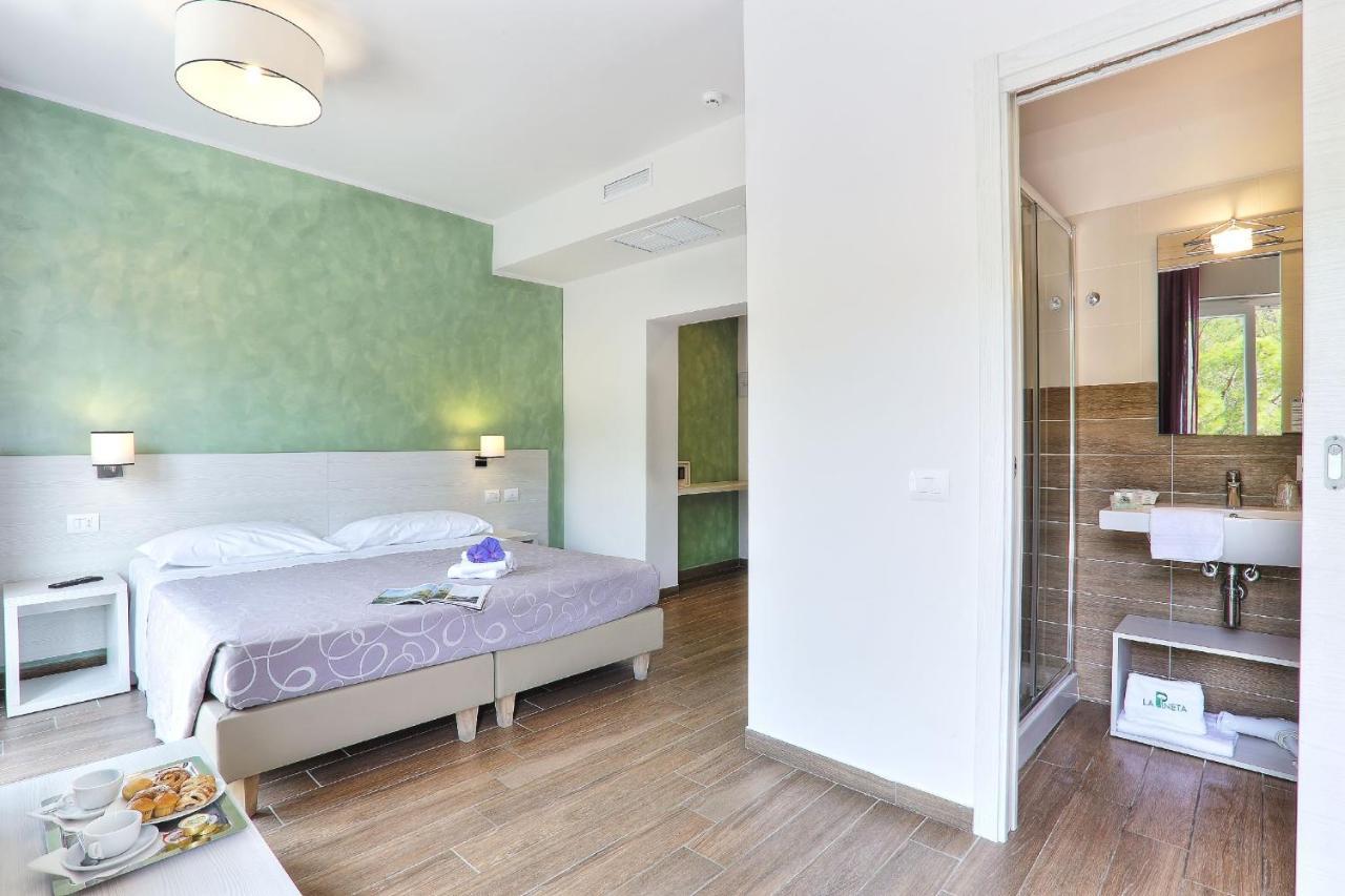 Hotel La Pineta Follonica Esterno foto