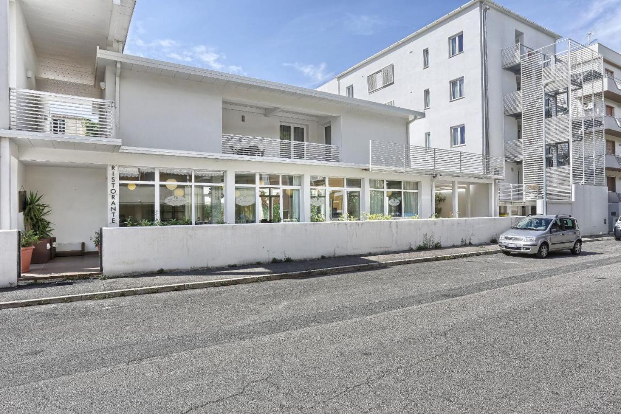 Hotel La Pineta Follonica Esterno foto