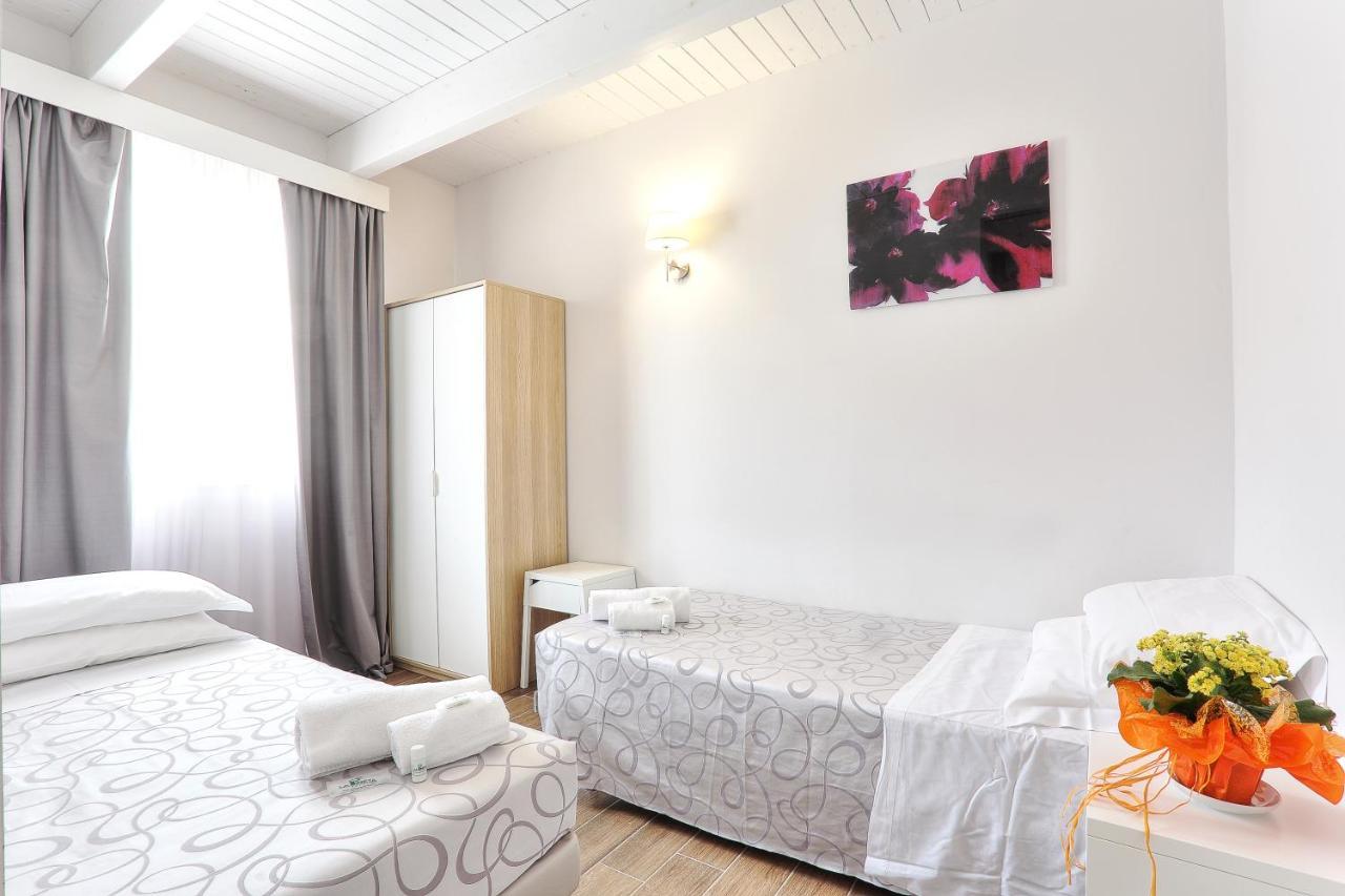 Hotel La Pineta Follonica Esterno foto